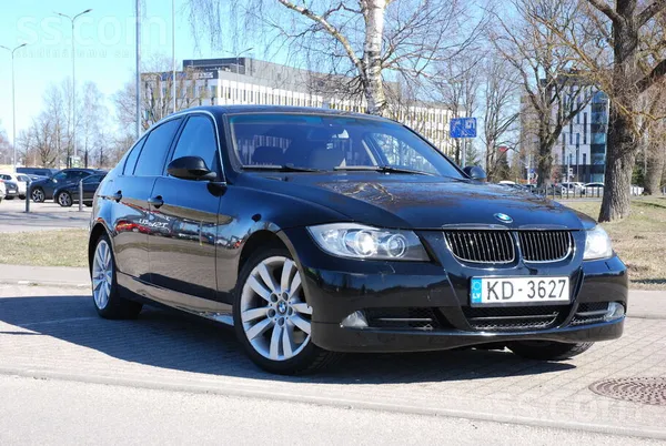 Pārdodu BMW 330i (E90) 3.0L benzīnu. 

 Nobraukums 206 000 km. 
Tehniskā