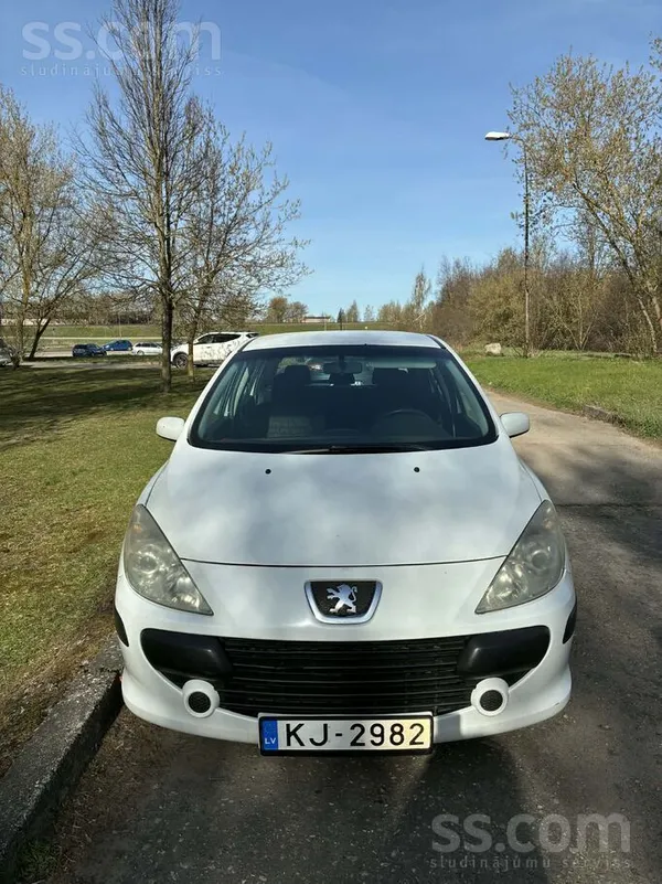 Продаю автомобиль Рeugeot 307, 2007 года, двигатель 1.6 Hdi , поменяны ремен