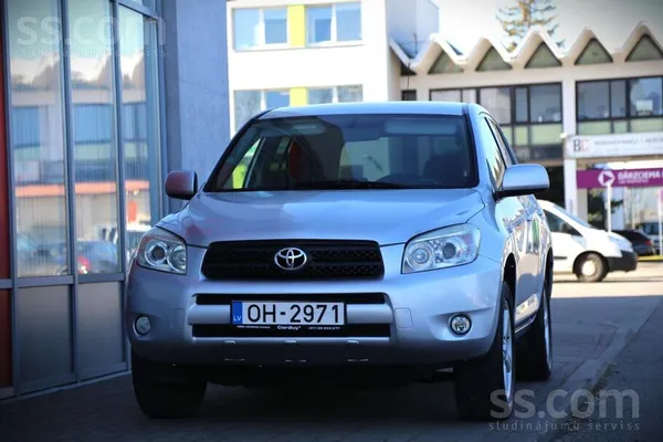 2.2D/100Kw, mehānika, 4x4.

-kondicionieris, 
-kruīza kontrole, 
-vieglm