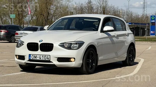 BMW BMW 116I, Benzins, F21 