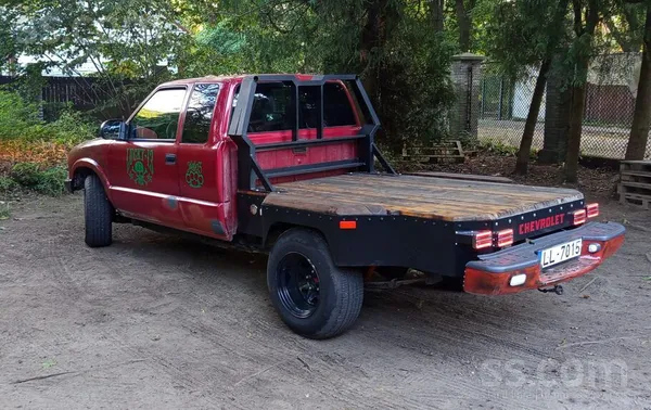 Chevrolet Ja gribi auto ar raksturu lasi tālāk. 
