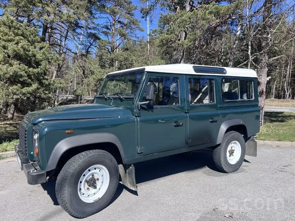 Pārdodu leģendāru Land Rover Defender 110. Šis auto ir radīts tiem, kas novē
