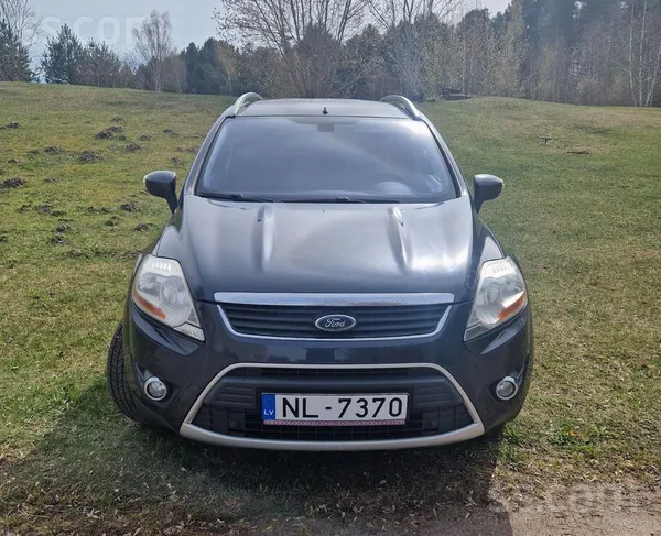 Ford 100 kW dīzeļdzinējs ar 6x manuālo kārbu gaida, sēd