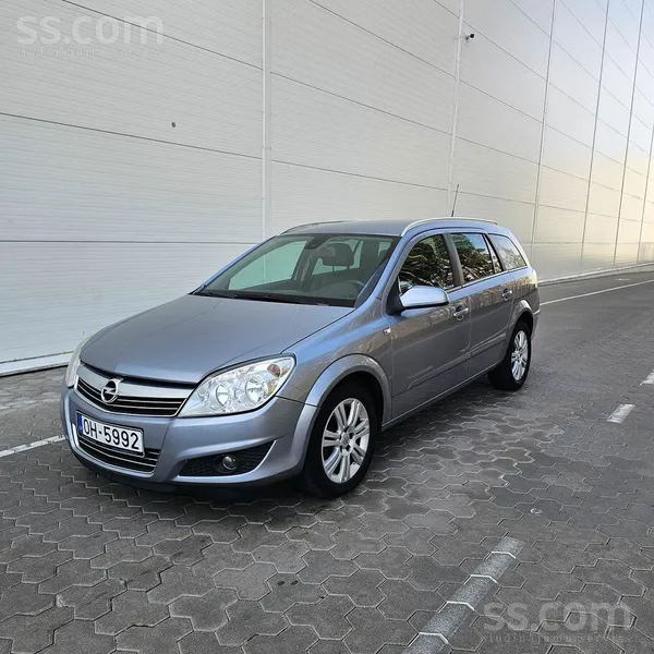 Opel Jauna T. A. , Opel Astra Station Wagon , 1, 7 dize