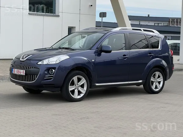 Peugeot 4007 
2.2 dīzelis 
Manuālā ātrumkārba 
Pilnpiedziņa 
2008 gads 
7 vi