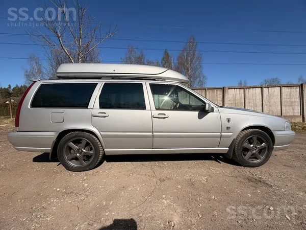 Volvo Auto labā stāvoklī. 