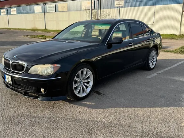 Pārdodu BMW 750i facelift, 2008. gada, ar 4.8 benzīna dzinēju (270 kW) un au