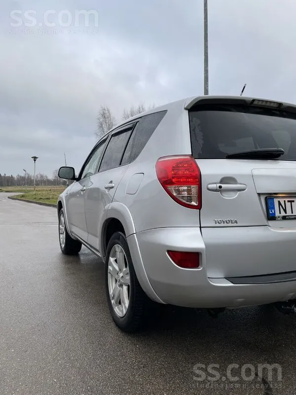 Toyota Pārdod darba auto, auto tehniski un vizuāli labā k