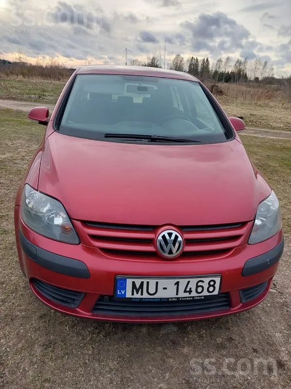 Labdien,
Pārdodu VW Golf Plus. Tehniski labā stāvoklī, dzinējs strādā k