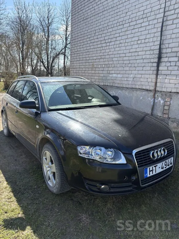 Audi Pardodu Audi A4 ir vizuali kur roku pielikt, brauc