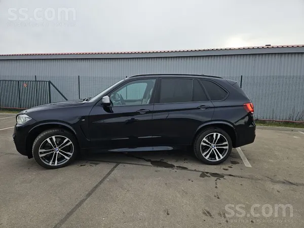 Steidzami. Bmw X5 M50D, ļoti labā stāvoklī, kopts un aprūpēts, divi disku ko