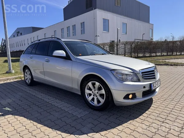 Mercedes Pārdod Mercedes C200