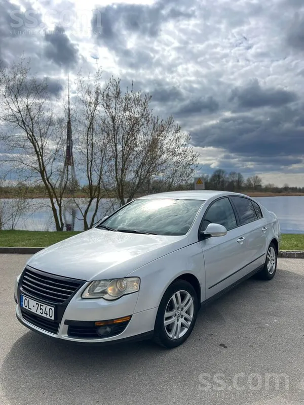 Volkswagen Pārdodu Passat 1.6 benzīna dzinēju ar manuālo 6 āt