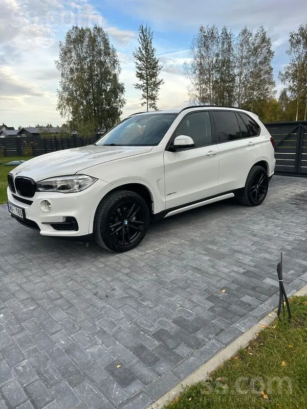 Pārdod uzticamu un komfortablu BMW X5 F15 sDrive labā tehniskā un vizuālā st