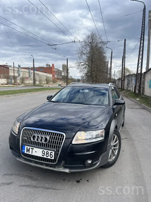 Pārdodu labu uzticamu auto, 2, 7 dīzelis 2007 gada
tika mainīta ella pirms