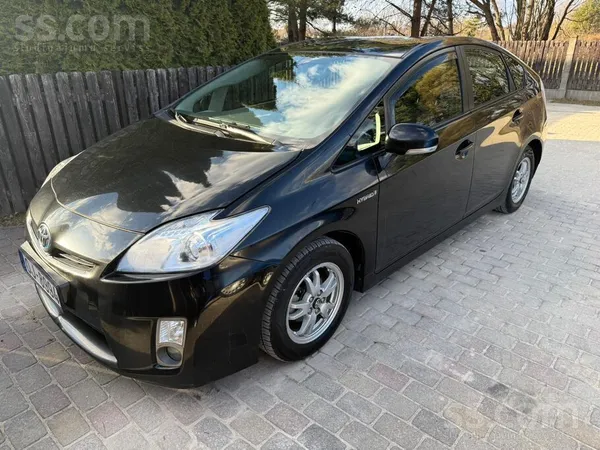 Pārdod Toyota Prius (2010)

Pārdodu ekonomisku un uzticamu 2010. gada Toyo