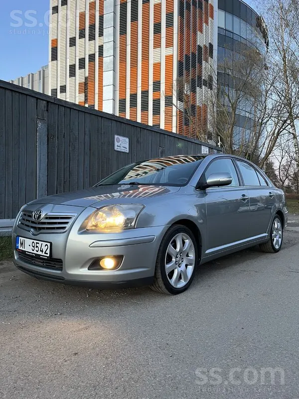 Toyota Piedāvājumā avensis ar 2, 0 d4d 93 kw dizeļa dzinē