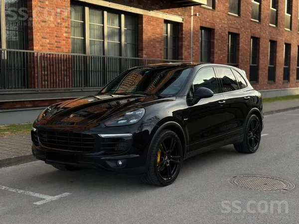 Pārdodu. 

Porsche cayenne. 
3.0d 193Kw. 
Kopts, pieskatīts auto. 
Tikk