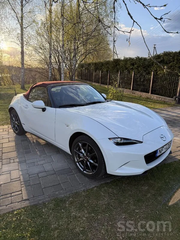 Mazda mx-5, miata, kabrio, 2, 0. Jaunas mašīnas stāvoklis, bez neviena defek