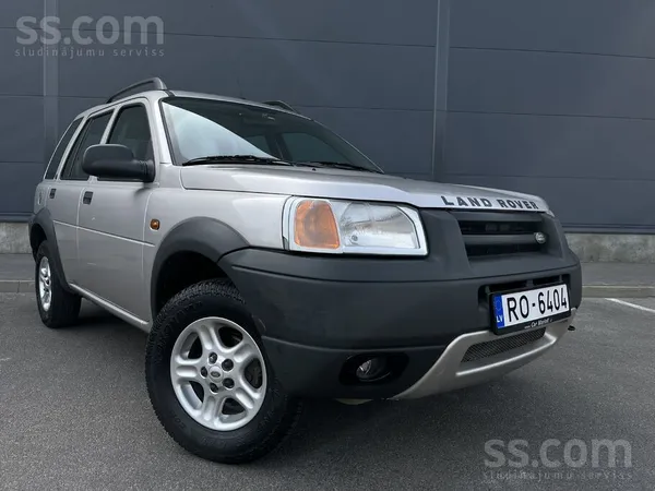 Land Rover Freelander 1.8 benzīns, mehānika 4x4 no 2 gadus Latvijā no Itālij
