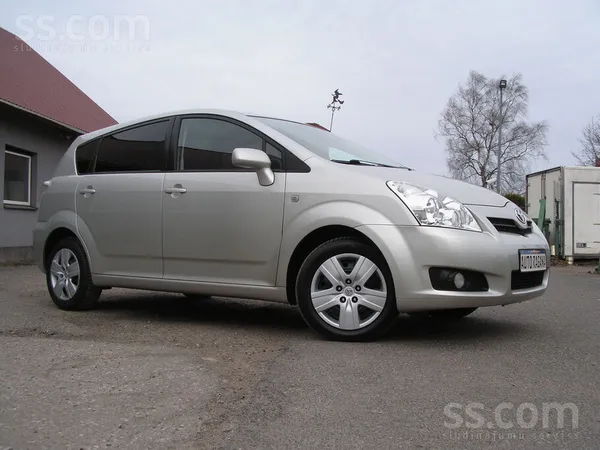 Toyota Tikko no Vācijas. Toyota Corolla Verso. 1.8i benzī