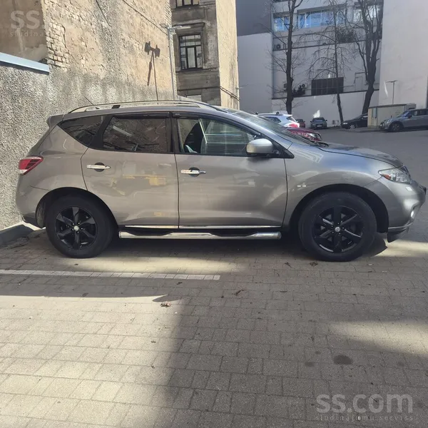Pārdodu Nissan Murano, labs stāvoklis.