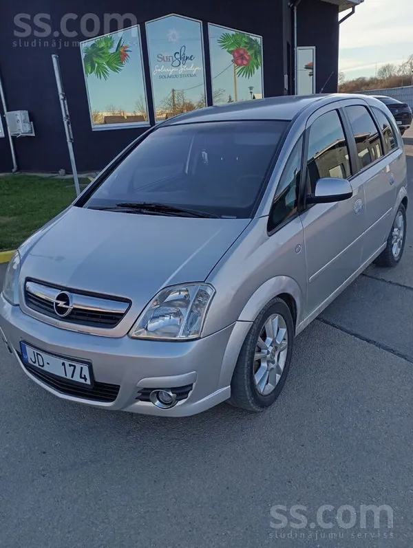 Braucams auto ar jaunu Ta. , Ir 6 ātrumi. Kopts auto.