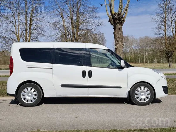 Opel Opel Combo Maxi.