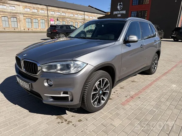 Pārdodu paša brauktu un izmantotu BMW X5 Xdrive30D. 
Nobraukums 173 053 km.