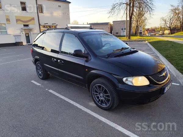 Chrysler Pārdodas jaudīgs Crysler Voyager 2.5 dizelis 105kw