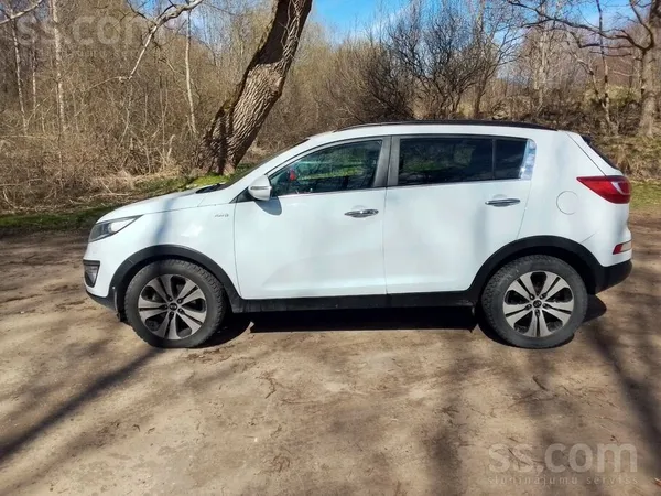 Pārdodu koptu auto labā stāvoklī. Nesen nomainiti filtri un ellas. soziem ie