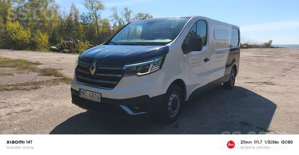 Auto ar jaunu skati, labā stāvoklī, tiko veikta lielā apkope.