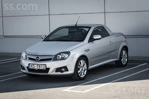 Opel Tigra 2005 66 kW

Opel Tigra 2005. gada - kompakts un stilīgs kabriol