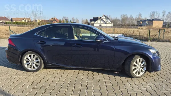 Pārdodu koptu, uzticamu un ekonomisku automašīnu. Auto kuram nav jāmaina ķēd