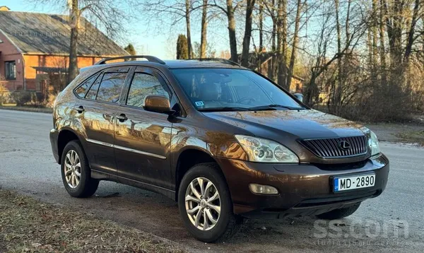 Авто в приличном состоянии. Есть мелкие нюансы по возрасту. Всё покажу.