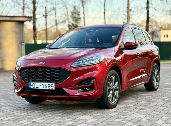 Ford Kuga 2.0D Awd St-Line 140kW
Ļoti bagātīgi aprīkots auto skaistā krāsā