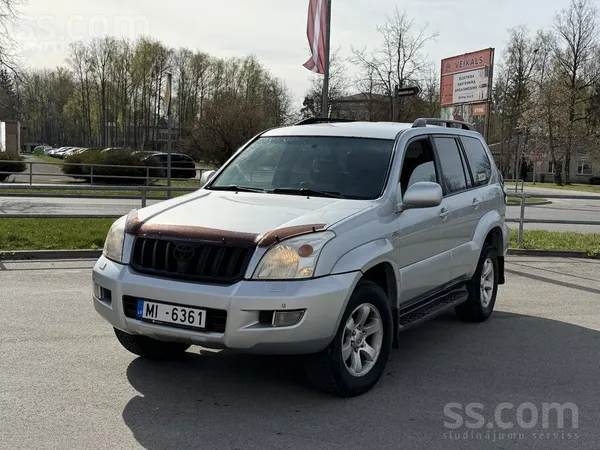 Toyota Pārdod Toyota Land Cruiser 3.0 dīzelis, 127 kw, 4x