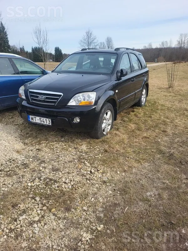 Labs un jaudīgs ģimenes auto, bet ar motora defektu