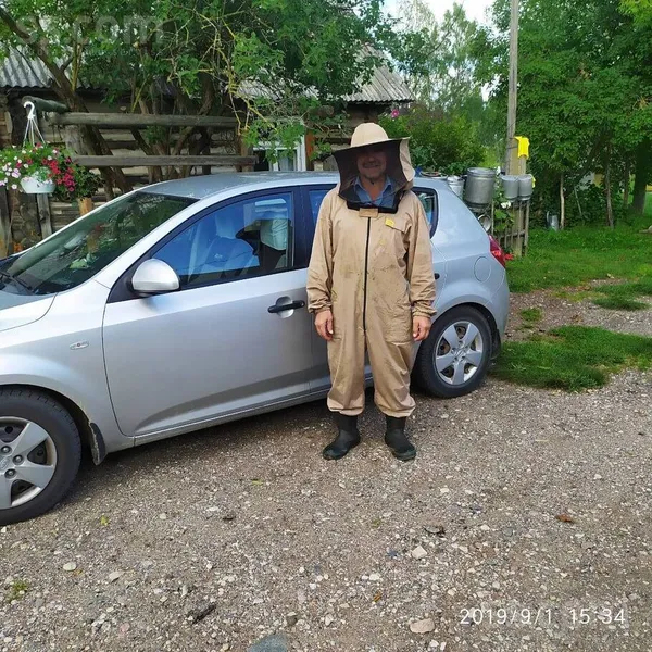 Продаётся авто не битое некрашеное с небольшими недостатками, только что про