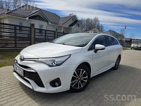 Toyota Avensis Active komplektācija 1.6 D4d 82 kw/112 zs- Facelift modelis.