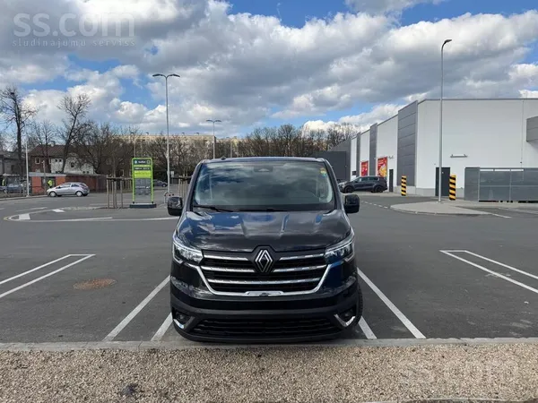 Renault Trafic 2.0d 150Zs ar mehānisko pārnesumkārbu. 
Cena ar Pvn. Iespēja