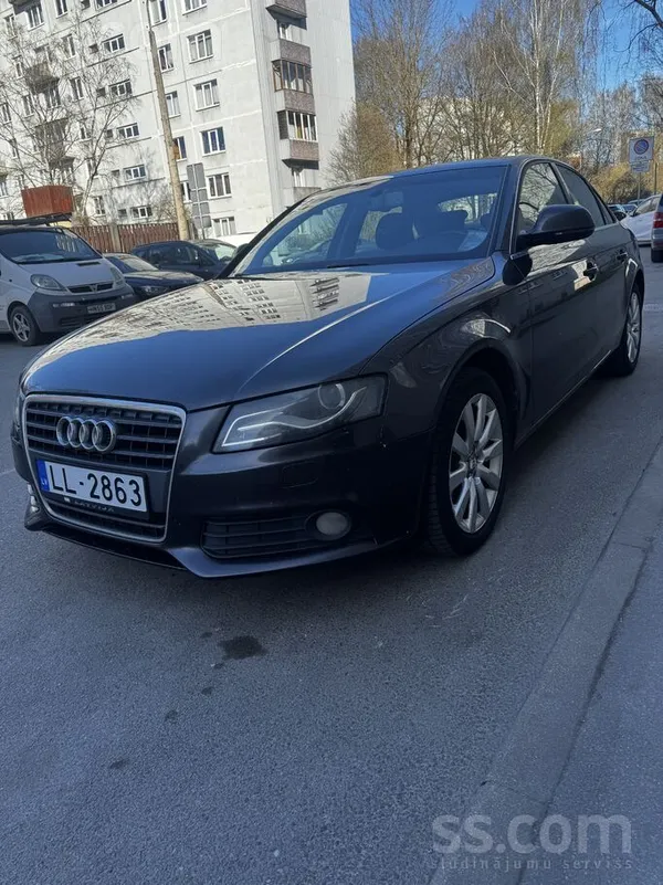 Audi Pārdodu Audi A4 2.7 labā tehniskā stāvoklī. Ir daž