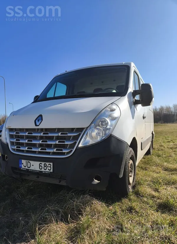 Uzņēmums pārdod Renault Master. Automašīna apskatāma Ziemeļu iela 10, Mārupe