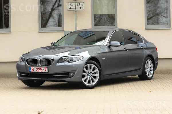 BMW sedans 3.0 benzīns 6 cilindri 150kw automāts no Nīderlandes. Xenona gais