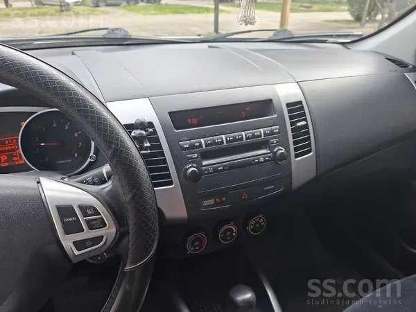 Pardod auto normālā stāvoklī vietam ir rūsa kā jau japanim. Nodoklis par šo