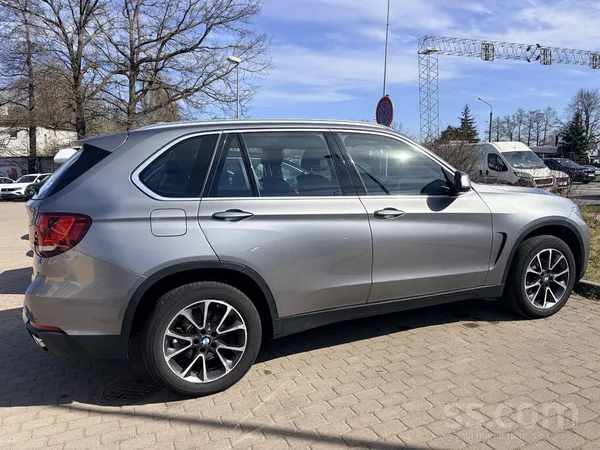 BMW X5 xDrive30d lieliski uzturēts un gatavs ceļam. Nobraukums 265 010 km, p