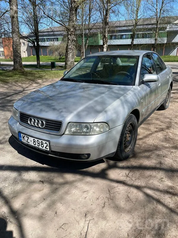 Audi Pārdodu Audi A4, 1999. gada, 1.8 benzīns ar manuāl