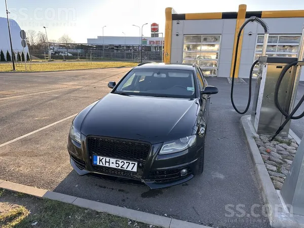 Audi Продаётся , обмен не интересен, есть второй компле
