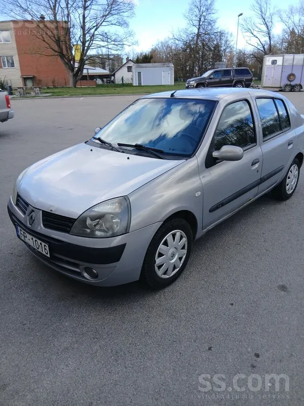 Pārdodu Renault Thalia. 
Ekonomisks benzīna dzinējs. 
Ļoti ietilpīgs bagāž