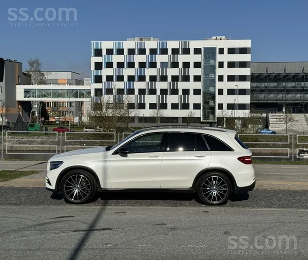 Mercedes-Benz Glc 250 d 4Matic Amg Design
Awd/4Matic pilnpiedziņa, komforts